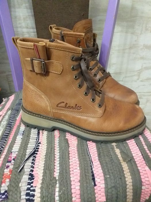 Продам зимние ботинки