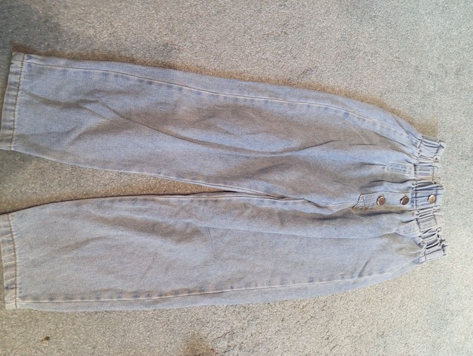 Продам джинси на дівчинку