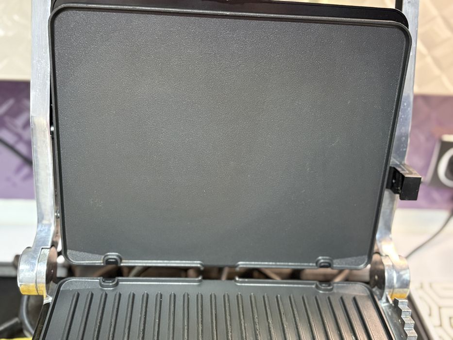 Продам гриль  delongi