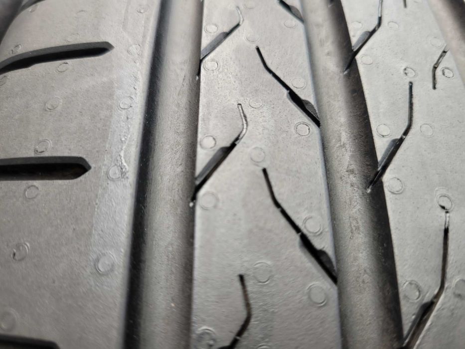215 / 55  R 18   Continental       Lato / Komplet
