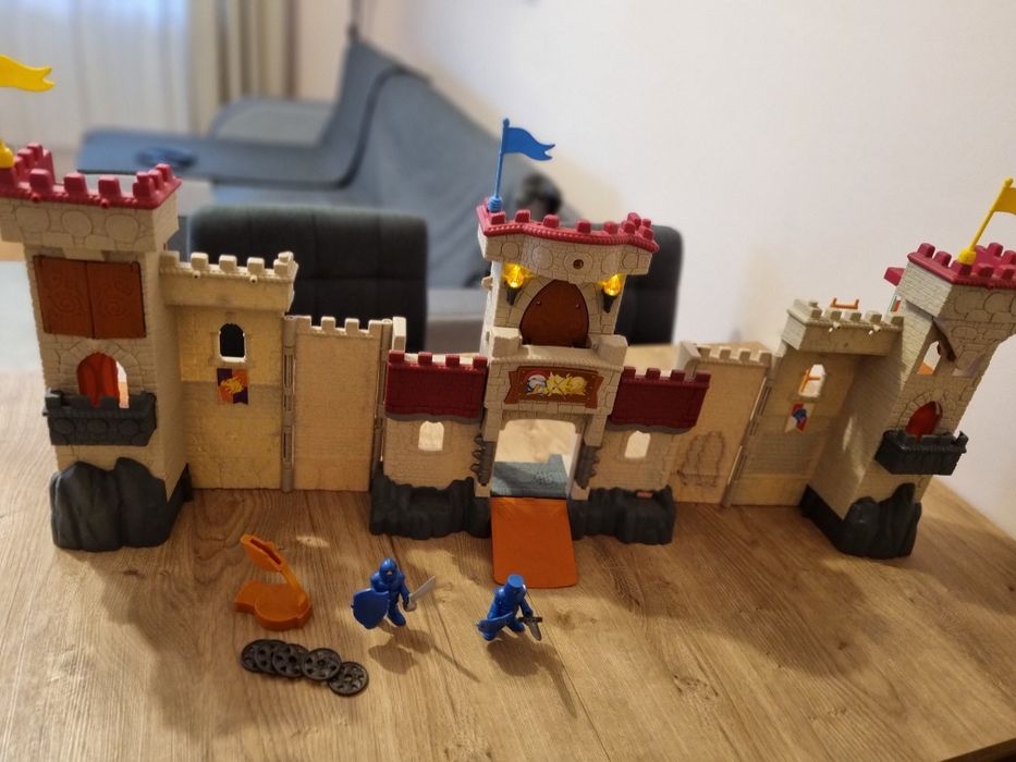 Zamek Fisher Price