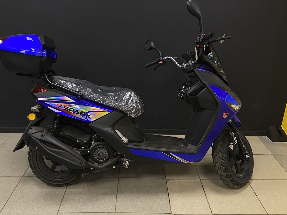 Скутер SPARK SP150S-19BN