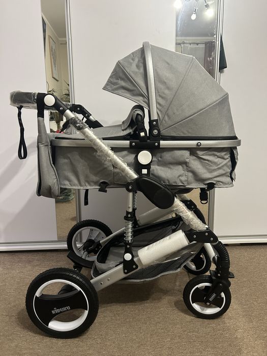 Wózek dziecięcy 3 w 1 szary/srebrny z fotelikiem samochodowym