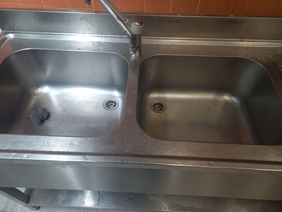 Bancada inox com cubas