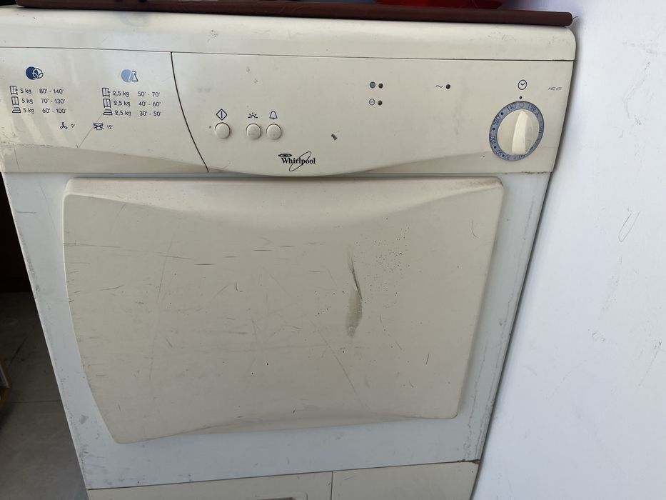 Maquina de secar roupa (com avaria)