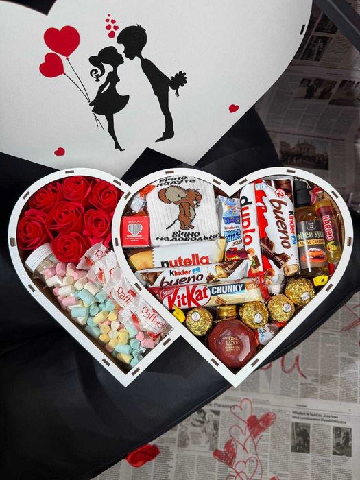 Подарунок для неї на День закоханих, 8 Березня, на її день народження.