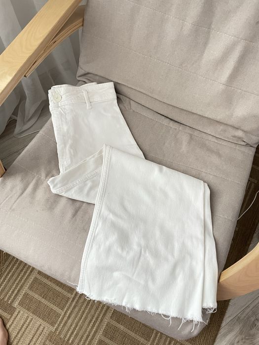 Джинси білі кюлоти від Zara