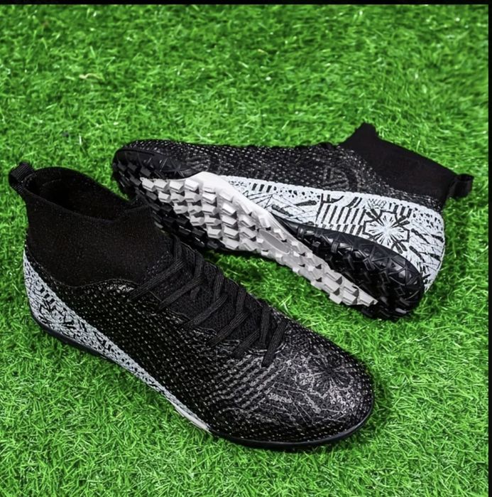 Знижка! Нові  Сороконіжки,копочки,бутси, футбольне взуття,сороконожки