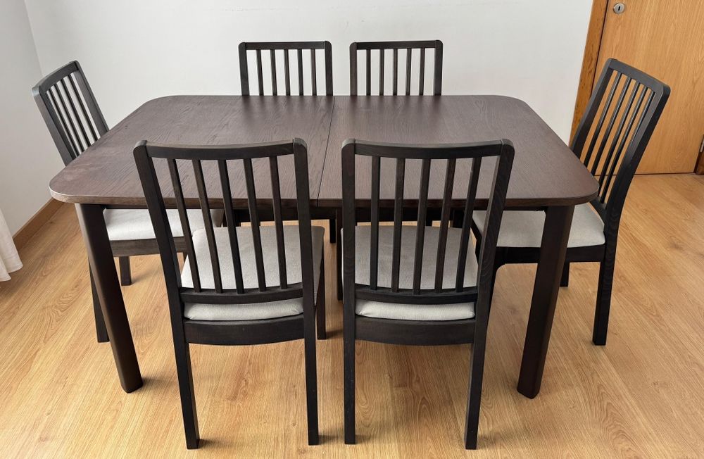 Conjunto mesa  e cadeiras ikea