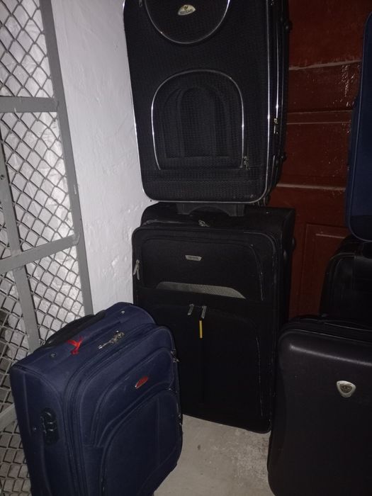 Walizki podróżne duże i małe