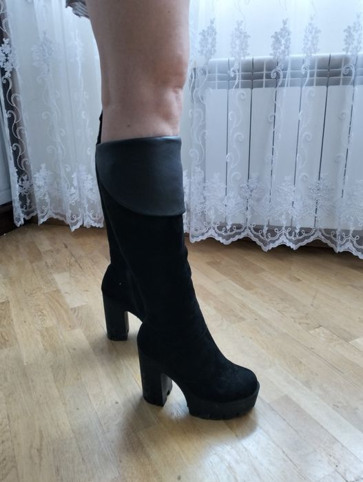 Ботфорди замшеві