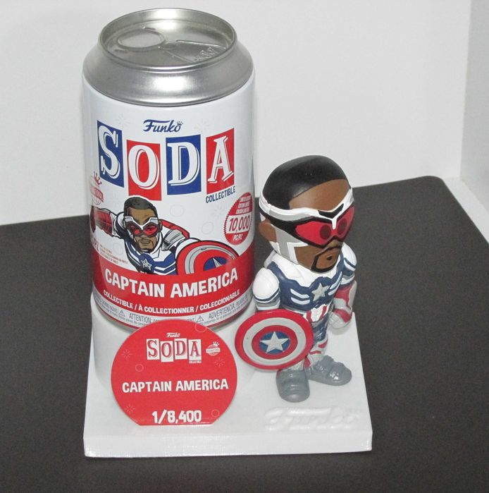 Funko SODA Captain America with Display Stand64738330468097123