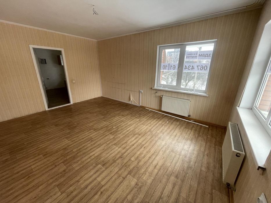 Приміщення з окремим входом, 2 кімнати. Озерна. Фасад