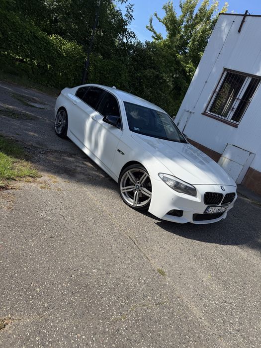 Wynajem Busa Mercedes Vito Long, uslugi transportowe autami osobowymi