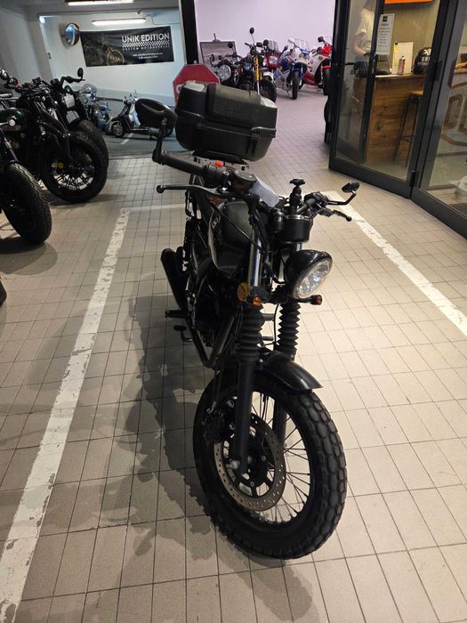 Bluroc Legend 125 | 2022 | 5.270 km | Extras | Estilo Café Racer