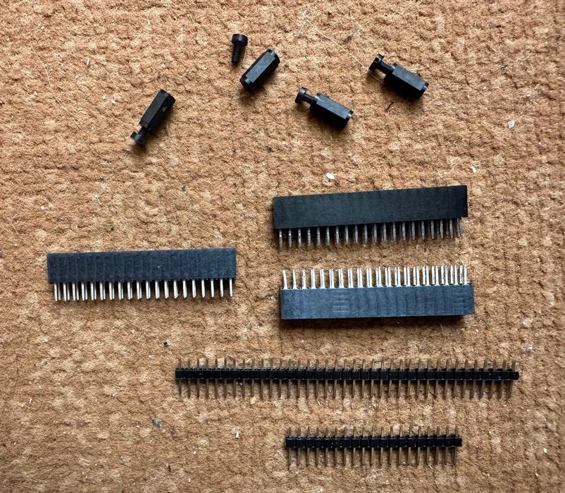 Плати розширення для міні ПК Raspberry Pi такі як Explorer і Sense HAT