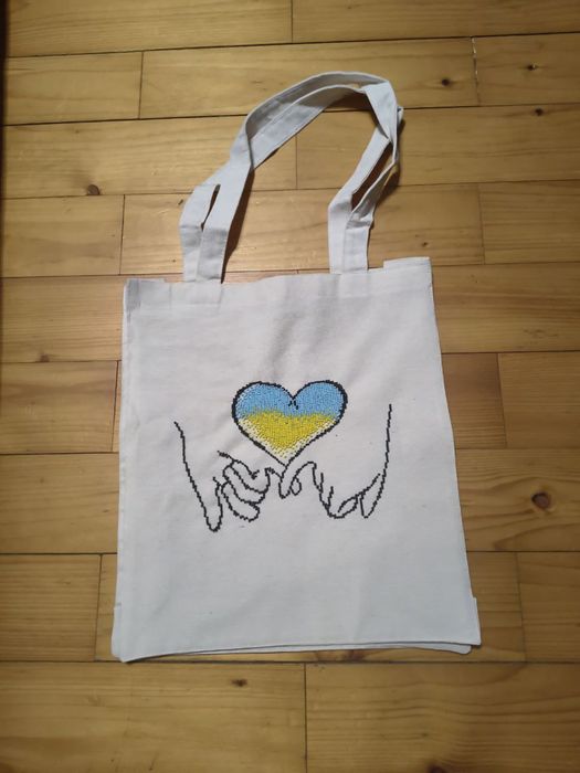 Патріотичні шопери вишиті бісером