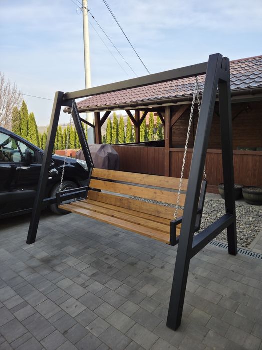 Huśtawka ogrodowa  metalowa