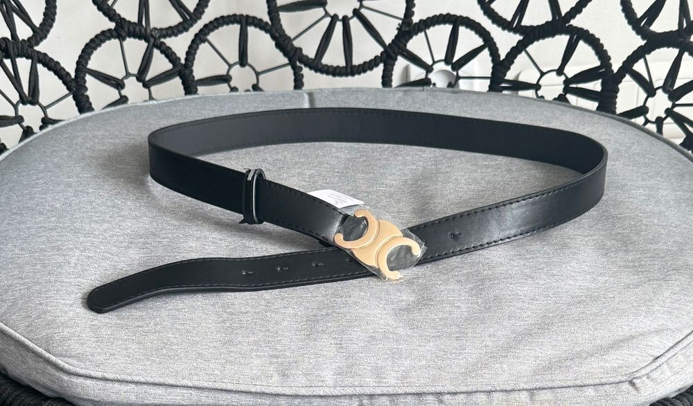 Pasek z ozdobną złotą klamrą 105 cm