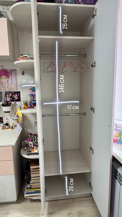 Шафа дитяча для дівчини