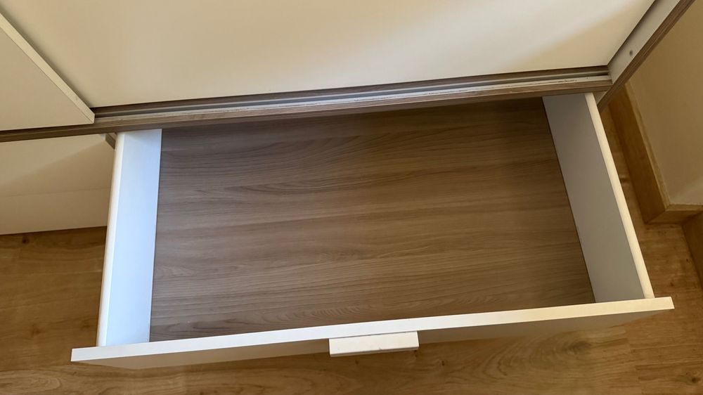 OFERTA- Roupeiro branco IKEA