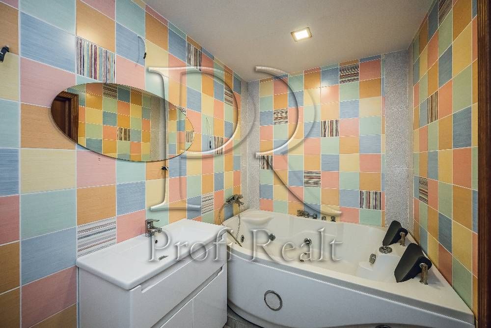 Продаж 2 кімн. квартири за адресою Теплична,38 Софіївська Борщагівка