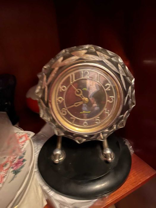 Настільний кришталевий годинник 'Маяк'