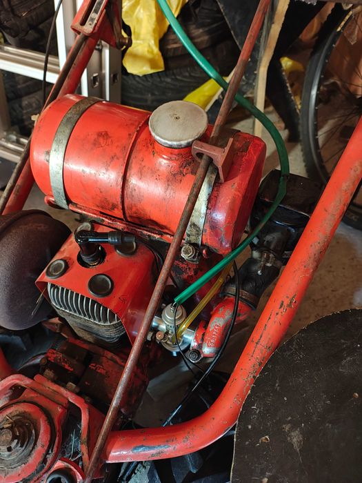 Kosiarka MF 70 silnik