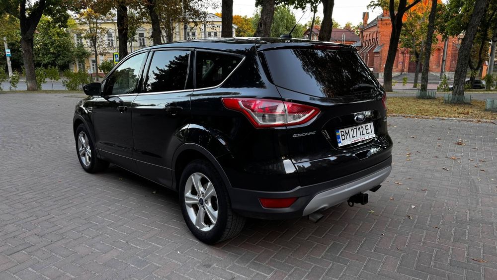 Продам  Ford escape