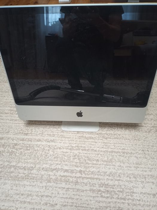 Apple iMac 8,1 24" Early 2008
