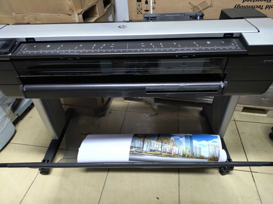 HP Designjet T830 MFP ze skanerem,  ploter wielofunkcyjny licznik 273m