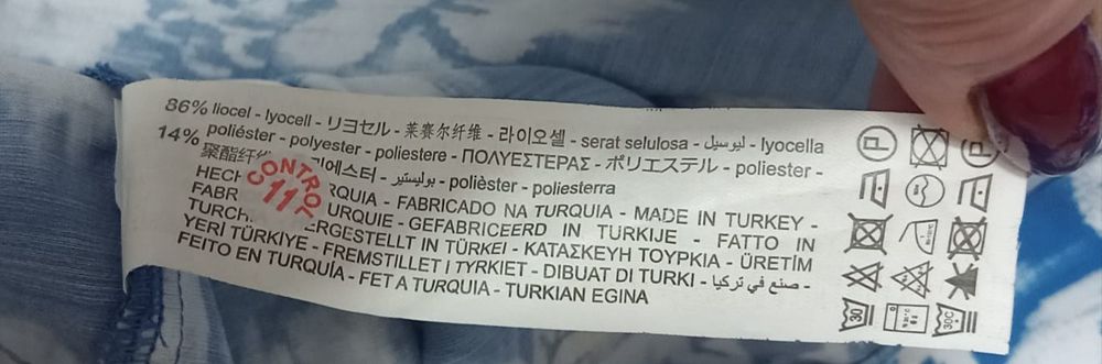 niebieska sukienka w kwiaty Zara S