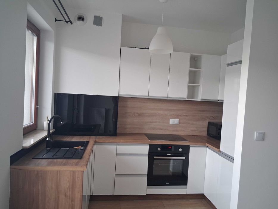 Zamknięte osiedle I Miejsce parkingowe I Winda I Balkon I Cisza I ul. Nadziei 16 Julianów
