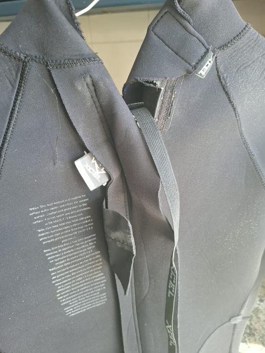 Fato surf Xcel tamanho M 4/3