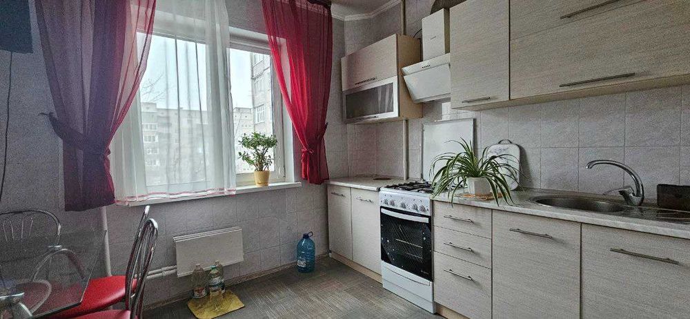 Продаж 3-ої квартири, 4-ий мікрорайон.