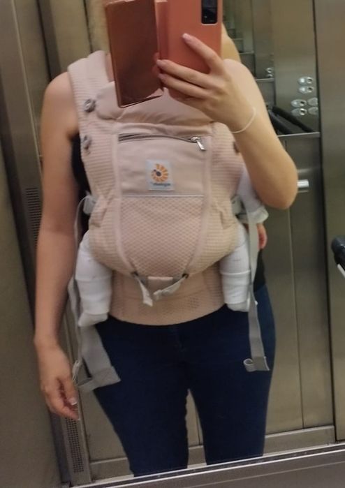 Ergo Baby ALMOST NEW433440770051297282