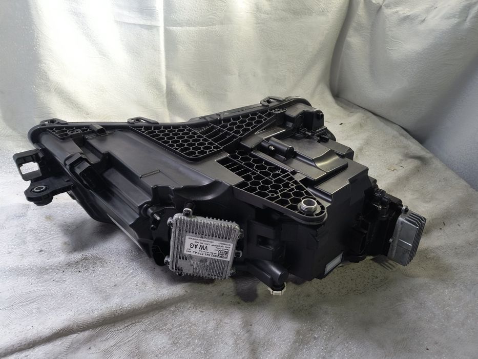 Lampa lewa Skoda Superb III 3 Lift Europa reflektor przedni lewy
