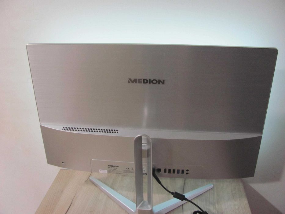 Komputer All in One Medion E23403 .24'' 8GB/256GB W11 Full HD