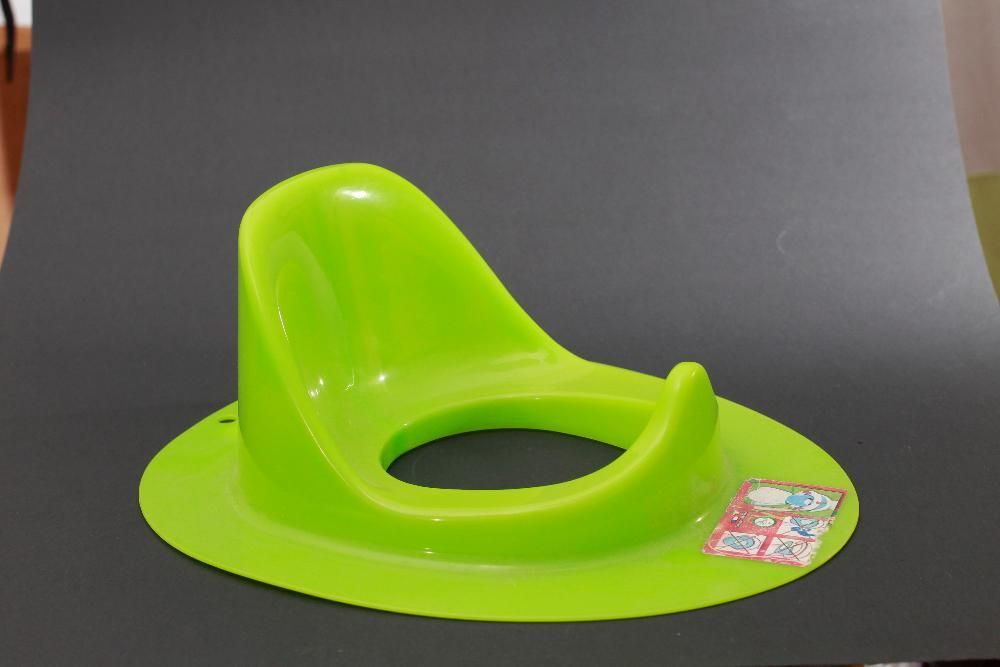 Redutor de sanita para bébé