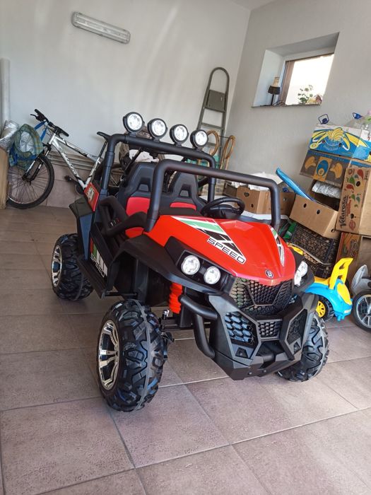 Машинка електро дитяча