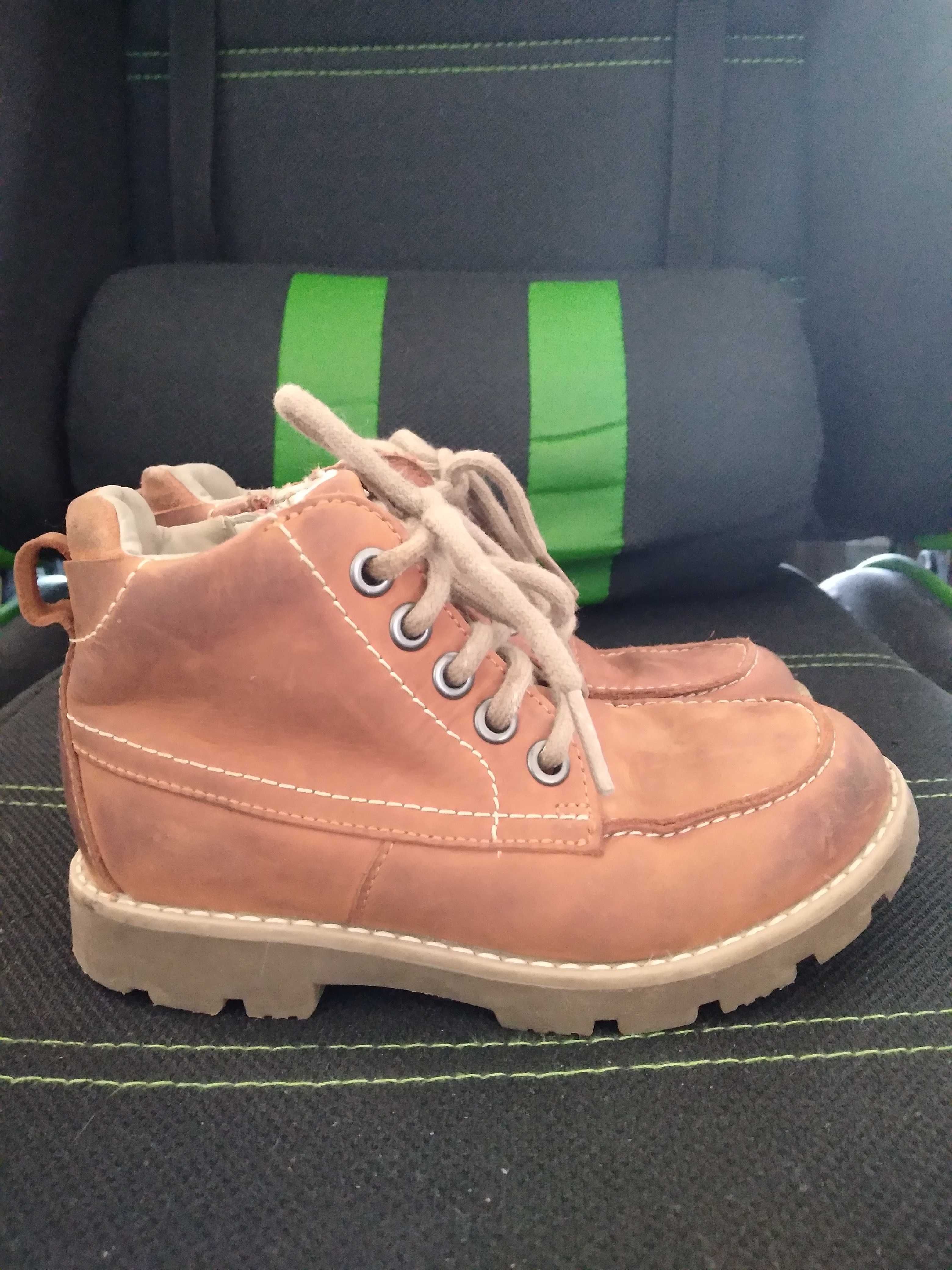 Clarks 27 9 16