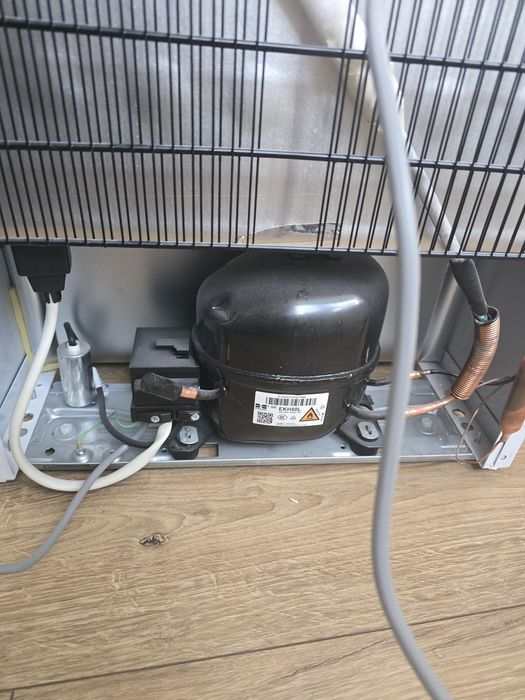 Lodówka BEKO TS190340N