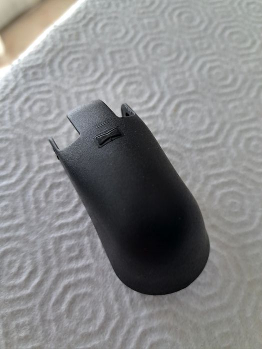 Fiat 500L tampa braço escova limpa vidros trás