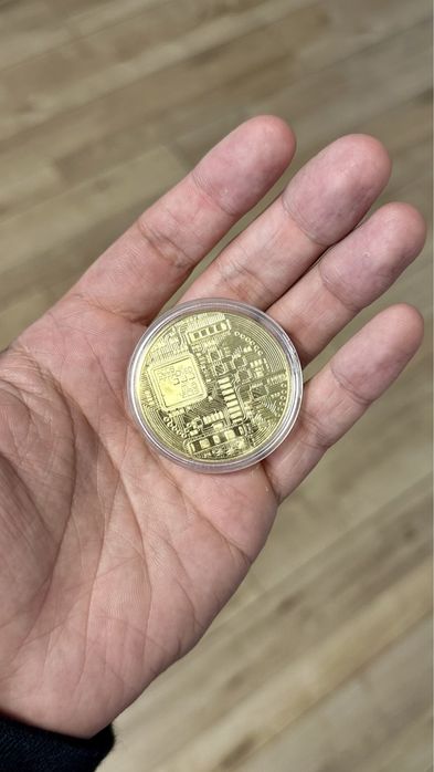 Монета Біткоін (bitcoin)
