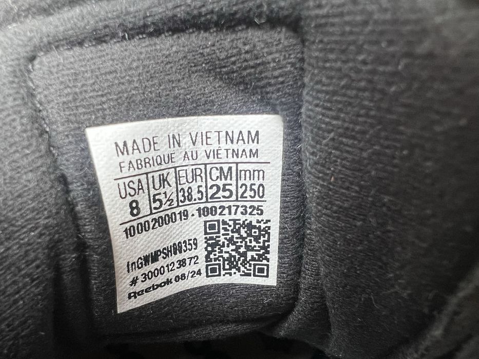 Женские кроссовки Reebok
