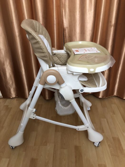 Продам детский стульчик для кормления CARRELLO Caramel CRL-9501