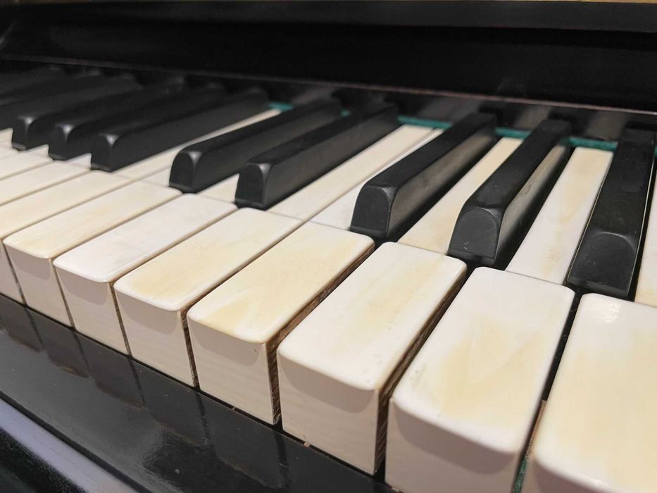 Pianino z duszą + ławeczka gratis :)