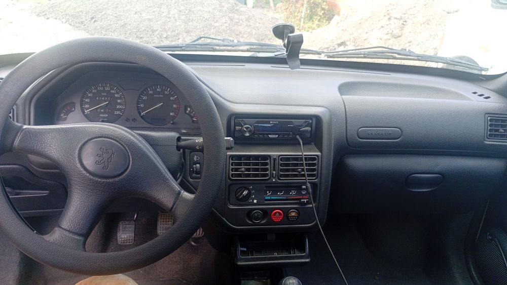 Peugeot 106  ano 99 — photo 4