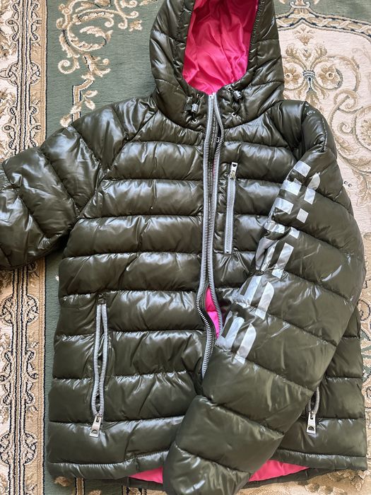 Guess курточка хакі