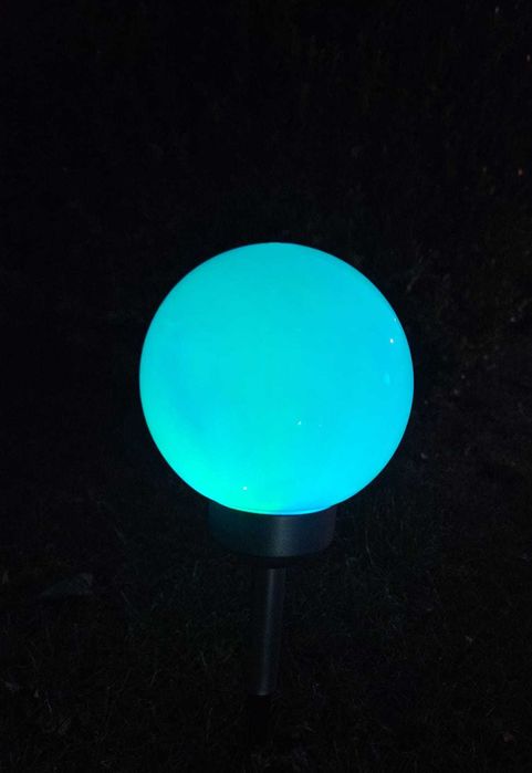 Lampy ogrodowe wbijane, solarne